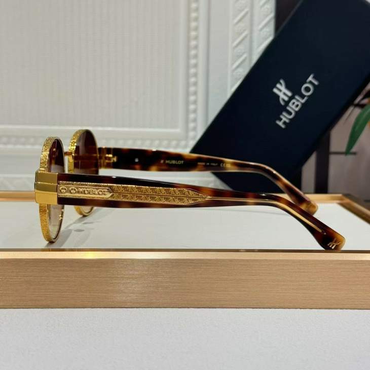 Picture of Hublot Sunglasses _SKUfw71164263fw